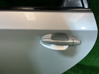 ประตูหลังซ้าย цвет 1F7 TOYOTA PRIUS OEM 67004-47080 ZVW30 2012 SILVER 1F7
