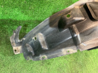 右フロントインナーフェンダー TOYOTA PRIUS OEM 53875-47030 ZVW30 2012 SILVER 1F7