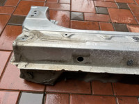 Estribo metálico izquierdo цвет 1F7 TOYOTA PRIUS OEM 61312-47020 ZVW30 2012 SILVER 1F7
