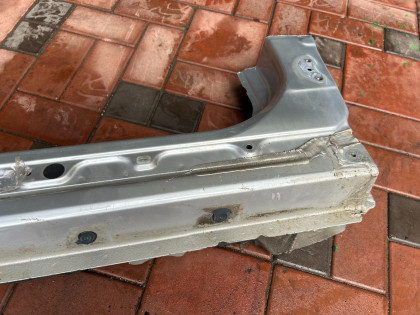 ชายล่างตัวถังขวา цвет 1F7 TOYOTA PRIUS OEM 61311-47030 ZVW30 2012 SILVER 1F7