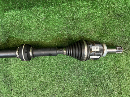 เพลาขับหน้า правый TOYOTA PRIUS OEM 43410-47030 ZVW30 2012 2ZRFXE