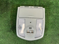 Front interior light TOYOTA PRIUS OEM 8126047090B0 ZVW30 2012 2ZRFXE