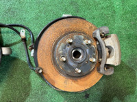 Ступицы передние TOYOTA PRIUS OEM 43550-47011 43550-47011 43512-47040 ZVW30 2012 2ZRFXE