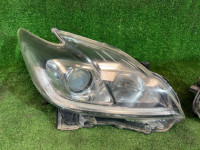 ไฟหน้า ксенон TOYOTA PRIUS OEM 81145-47381 81185-47381 85967-33031 ZVW30 2012