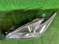 ไฟหน้า ксенон TOYOTA PRIUS OEM 81145-47381 81185-47381 85967-33031 ZVW30 2012