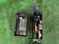 Caja de fusibles SUBARU FORESTER OEM 82231SA500 SG5 2007 EJ205 AT