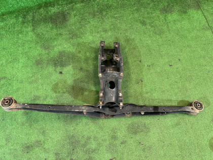 ยางแท่นเฟืองท้าย 41310SA001 SUBARU FORESTER