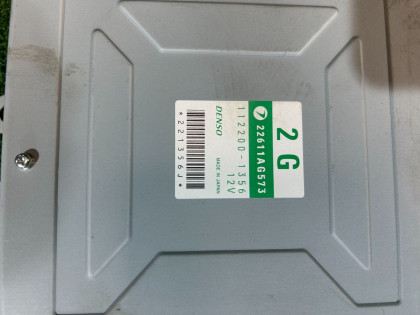 エンジンコンピューター SUBARU FORESTER OEM 22611AG573 SG5 2007 EJ205 AT