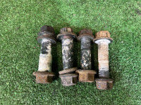 น็อตปรับศูนย์ล้อหน้า SUBARU FORESTER OEM 20540AA090 20540AA100 SG5 2007 EJ205 AT