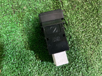 สวิตช์ไฟตัดหมอก SUBARU FORESTER OEM 83001SA081 SG5 2007 EJ205 AT