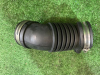 ท่อกรองอากาศ SUBARU FORESTER OEM 46023FC041 SG5 2007 EJ205 AT