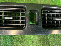 Radio trim bezel черная SUBARU FORESTER OEM 66060SA200 SG5 2007 GREY 61K