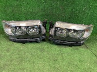 ไฟหน้า Ксенон SUBARU FORESTER OEM 84001SA961 84001SA971 SG5 2007