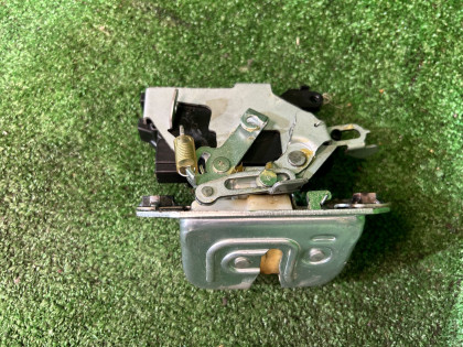 กลอนล็อกฝาท้าย SUBARU FORESTER OEM 63032SA010 SG5 2007 GREY 61K