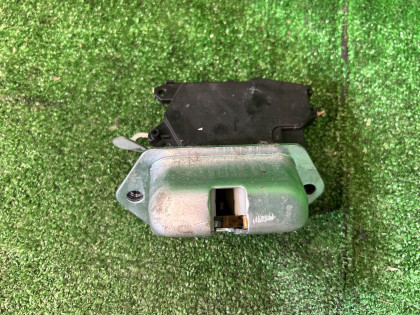 กลอนล็อกฝาท้าย 63032SA010 SUBARU FORESTER