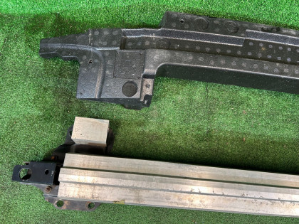 前保险杠防撞梁 SUBARU FORESTER OEM 57712SA240 SG5 2007
