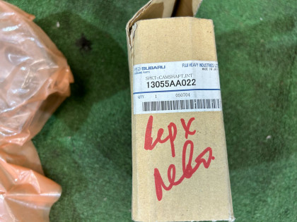 Polea del árbol de levas de admisión izquierdo SUBARU LEGACY OEM 13055AA022 BE5 2000 EJ206