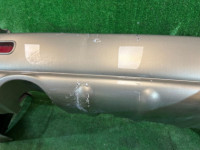 リアバンパー SUBARU LANCASTER OEM 57703AE080MF, 57711AE040 BHE BH9 1998 BEIGE 8L5