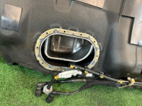 ถังน้ำมัน SUBARU LANCASTER OEM 42012AE000 BH9 1998 EJ254 AT