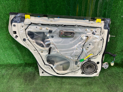 Дверь задняя левая SUBARU LANCASTER OEM 60400AE430 BHE BH9 1998 BEIGE 8L5