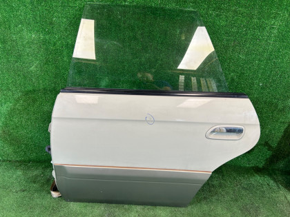 Porta traseira esquerda 60400AE430 SUBARU LANCASTER