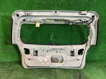 ประตูท้าย SUBARU LANCASTER OEM 60800AE040, 63011AE010, 84251AE060 BHE BH9 BH5 1998 BEIGE 8L5