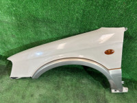 บังโคลนหน้าซ้าย цвет 8L5 57120AE030 SUBARU LANCASTER