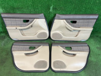 แผงบุประตู SUBARU LANCASTER OEM 94210AE700AD,94210AE710AD,94220AE500AD,94220AE510AD BHE BH9 BH5 BE5 BE9 BEE 1998 BEIGE 8L5