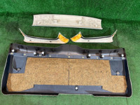 バックドアトリム SUBARU LANCASTER OEM 94320AE011AD, 94310AE020GF, 94310AE030GF, 94310AE000GF BHE BH9 BH5 1998 BEIGE 8L5