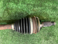 Semieixo dianteiro SUBARU LANCASTER OEM 28021AC200 BHE BH9 BH5 BE5 BE9 BEE 1998 EJ254 AT