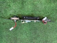 Manilla del portón SUBARU LANCASTER OEM 62150AA211 BH9 1998 BEIGE 8L5