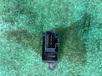 สวิตช์ไฟฉุกเฉิน SUBARU LANCASTER OEM 83037AE000 BH9 1998 EJ254 AT