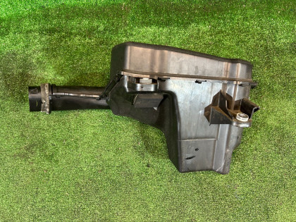 エアインテーク TOYOTA PRIUS OEM 17750-37060 ZVW30 2013 2ZRFXE