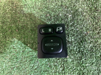 กล่องควบคุมกระจกมองข้าง TOYOTA PRIUS OEM 84870-28040 ZVW30 2013 2ZRFXE