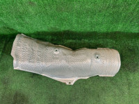 消声器隔热板 Тепловой TOYOTA PRIUS OEM 58151-47050 58153-47030 58327-47020 ZVW30 2013 2ZRFXE