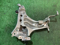 ขายึด Инвертора TOYOTA PRIUS OEM G9110-47011 ZVW30 2013 SILVER 1F7