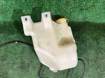 Washer bottle SUBARU LEGACY OEM 86610AE010 BH5 2002 EJ206 AT