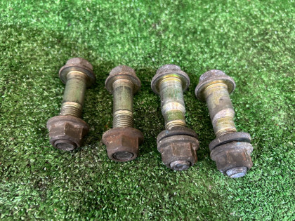 Tornillos de caída delanteros SUBARU LEGACY OEM 20540AA090 20540AA100 BH5 2002 EJ206 AT