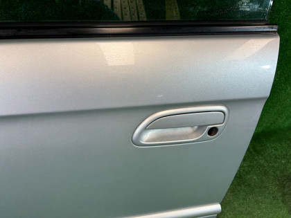 Left front door цвет 01G SUBARU LEGACY OEM 60009AE010 BH5 2002 SILVER 01G