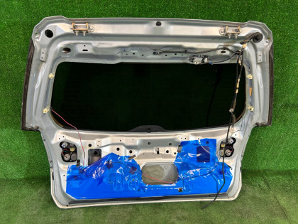 バックドア цвет 01G SUBARU LEGACY OEM 60800AE040 BH5 2002 SILVER 01G