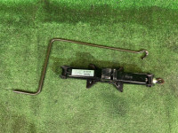 แม่แรง SUBARU LEGACY OEM 97031FE000 BH5 2002