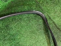 Молдинг лобового стекла SUBARU LEGACY OEM 65058AE000 BH5 2002 SILVER 01G