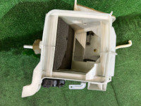 Heater unit SUBARU LEGACY OEM 72110AE000 BH5 2002 EJ206 AT