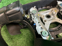 พวงมาลัย MOMO STI с лепестками. SUBARU LEGACY OEM 34311AE100 BH5 2002 SILVER 01G