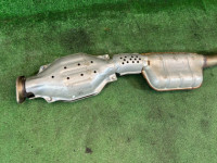 Средняя часть глушителя катализатор SUBARU LEGACY OEM 44200AE120 BH5 2002 EJ206 AT