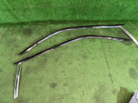 คิ้วกันสาดประตู SUBARU LANCASTER OEM 63531AE020 63531AE030 BHE 2001 WHITE PEARL 07C / 081