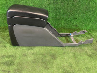 ช่องเก็บของและที่วางแขน высокий SUBARU LANCASTER OEM 92111AE010AC BHE BH9 2003 GREEN / GREY 1U6