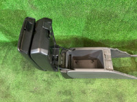 ช่องเก็บของและที่วางแขน высокий SUBARU LANCASTER OEM 92111AE010AC BHE BH9 2003 GREEN / GREY 1U6