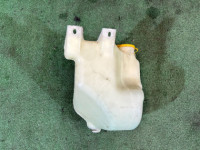 กระปุกน้ำฉีดกระจก SUBARU LANCASTER OEM 86610AE010 BH9 2003 EJ254 AT