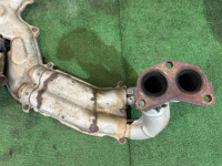 แคทาลิติก выпускной коллектор SUBARU LANCASTER OEM 44109AE001 BH9 1998 EJ254 AT